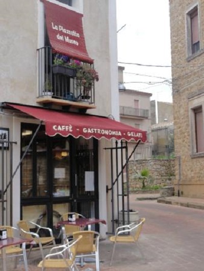 La Piazzetta di Domer Andreas