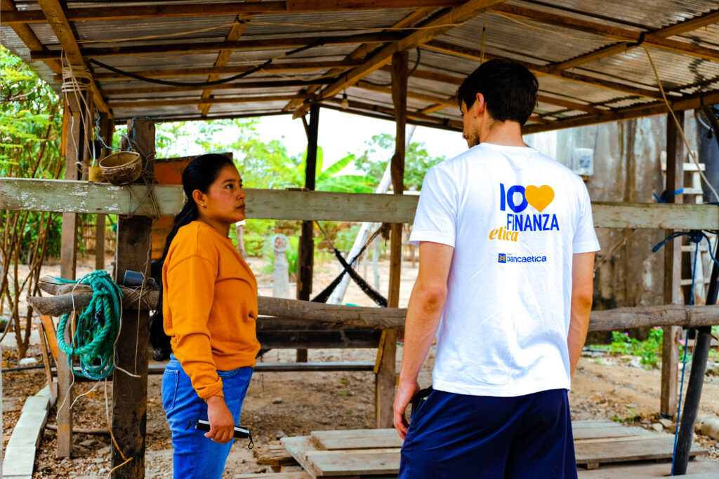 Ecuador, reportage fotografico  'Buenvivir' di Emanuele Rippa e Adela Zotaj, microfinanza etica in viaggio con Cresud, 2022