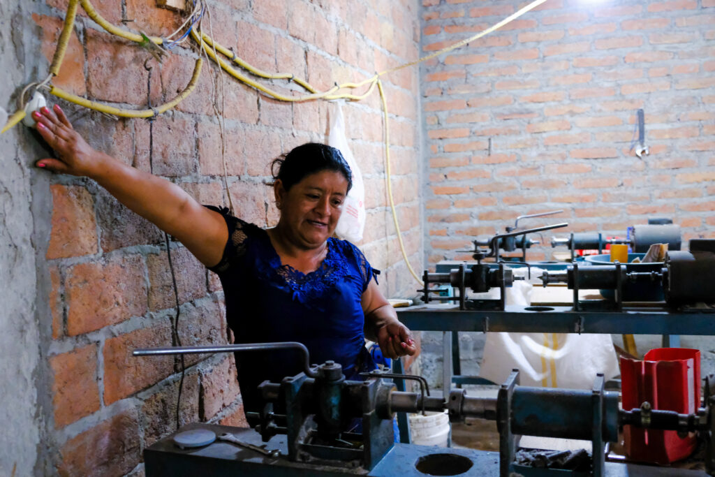 Ecuador, reportage fotografico 'Buenvivir' di Emanuele Rippa e Adela Zotaj, microfinanza etica in viaggio con Cresud, 2022