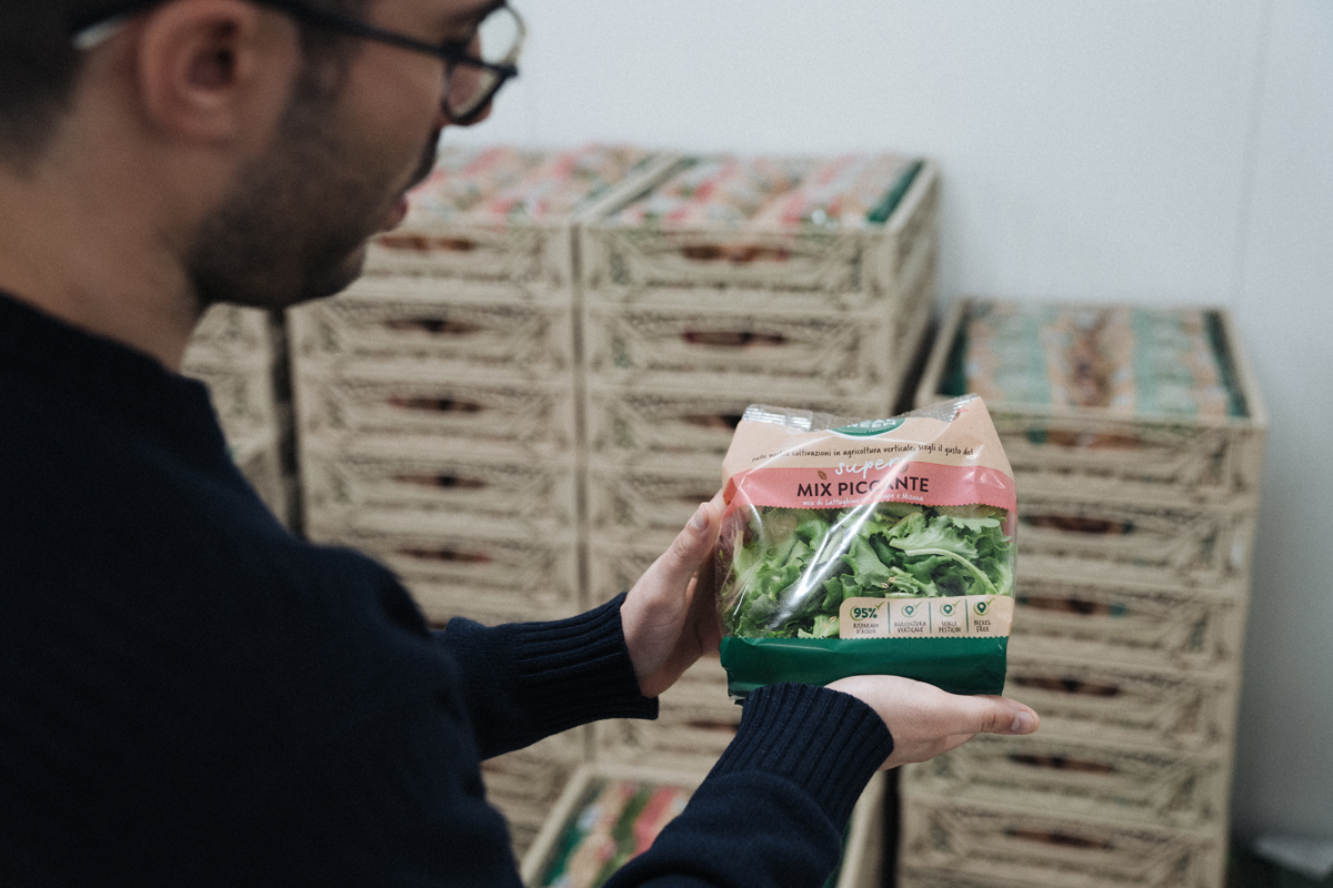 vertical farming con Local Green, l'insalata verticale per la GDO - Milano - Photo Credits: Giuli e Giordi