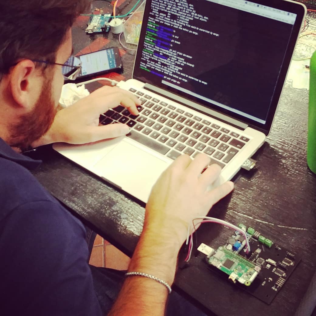 FabLab Napoli, laboratorio aperto per condividere idee e tecnologia in un network internazionale