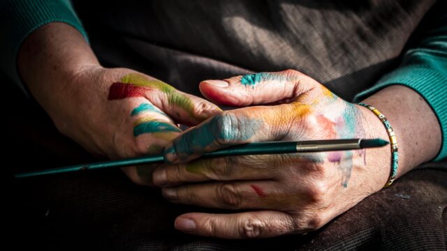 laboratorio di pittura e di maschere di cartapesta - Il mondo nella città, Schio (Vi)